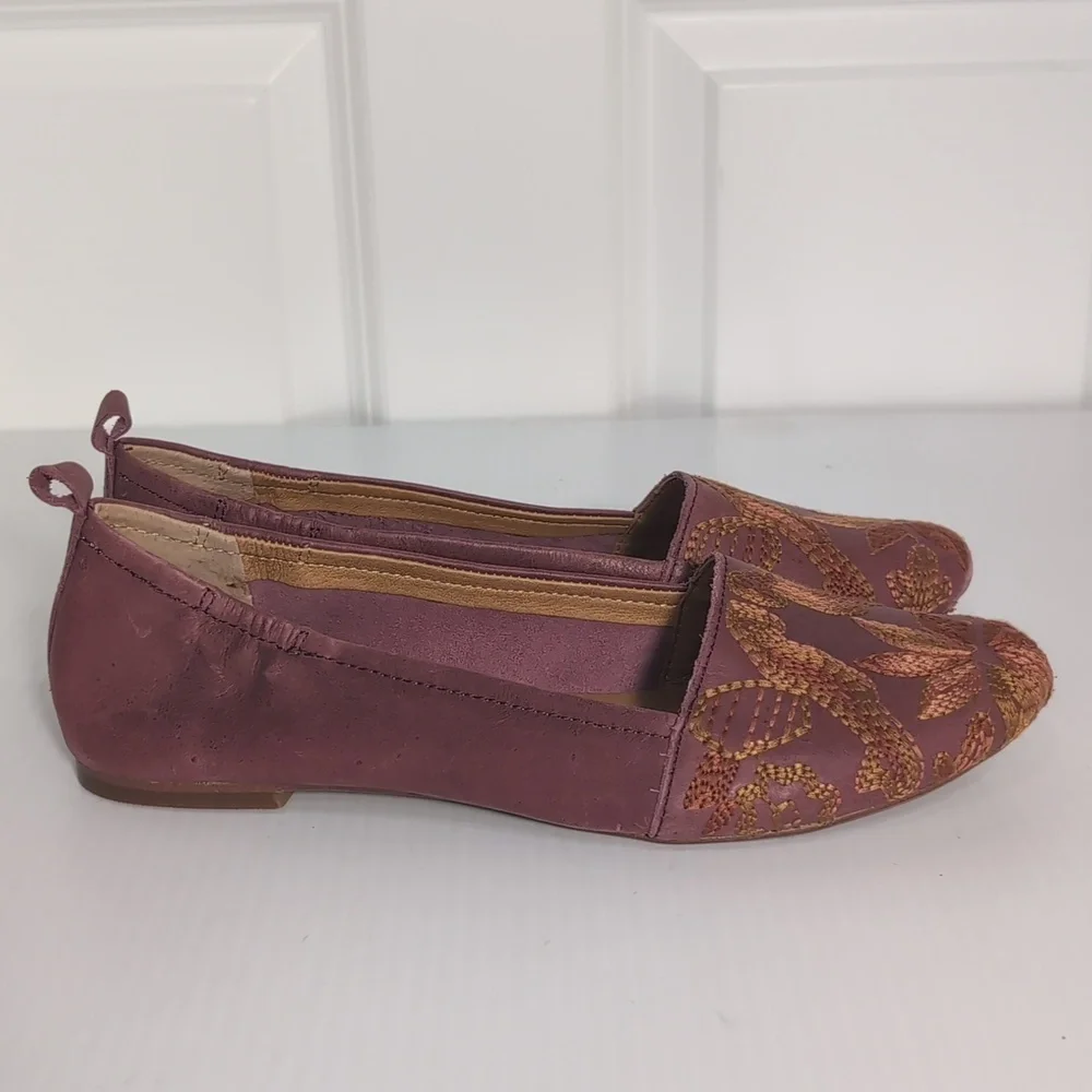 Anthropologie Latigo Embroidered Women's Flats Size 8.5 Maroon Leather Floral - Picture 5 of 10